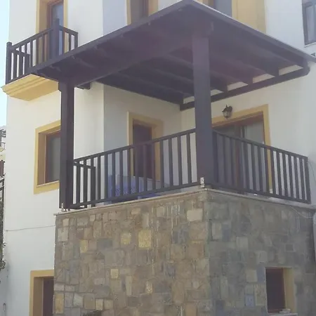 Värdshus House With Garden And Shared Pool In Bodrum Golturkbuku
